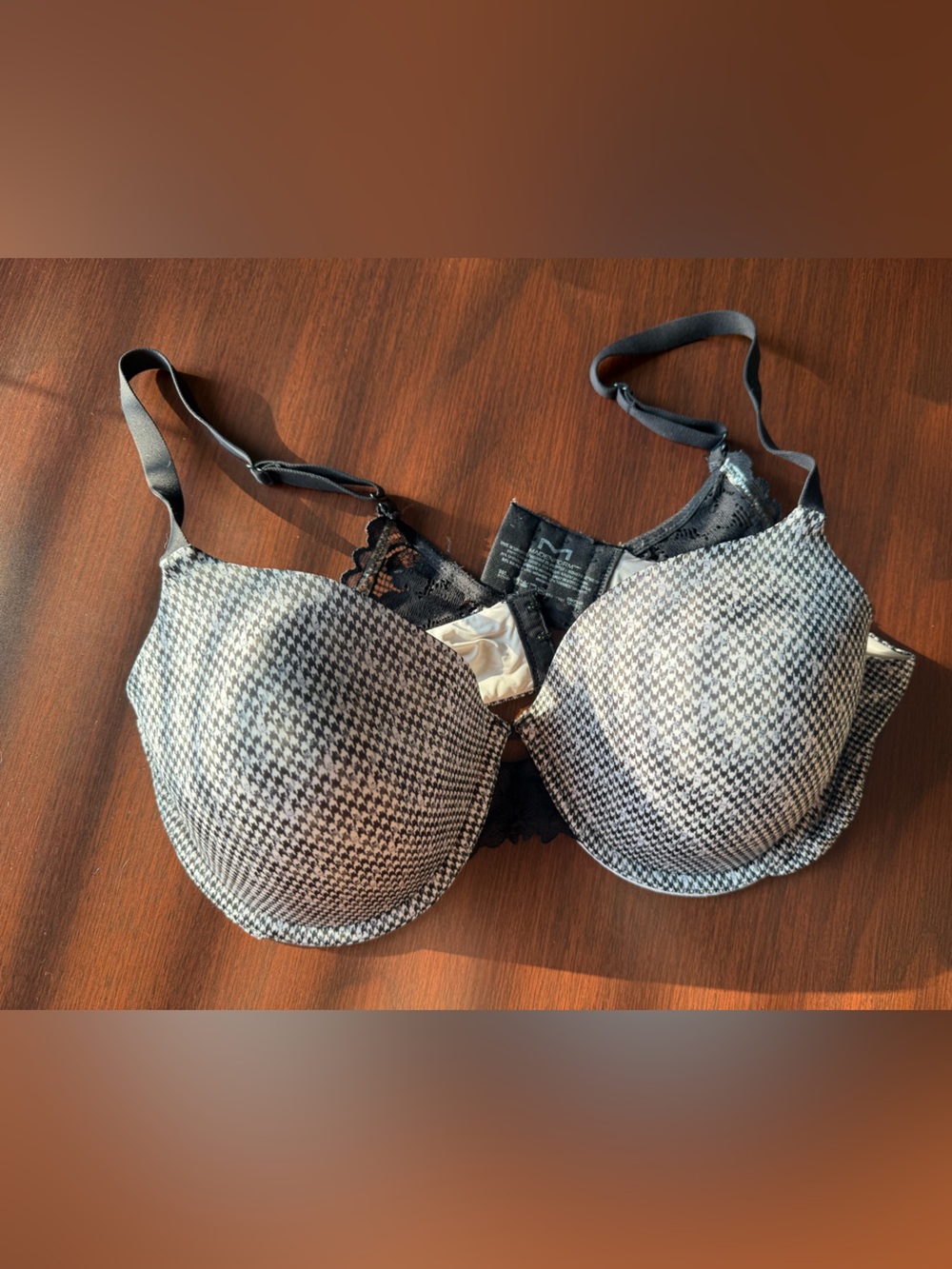 Maidenform Black and White Houndstooth Push-Up Bra